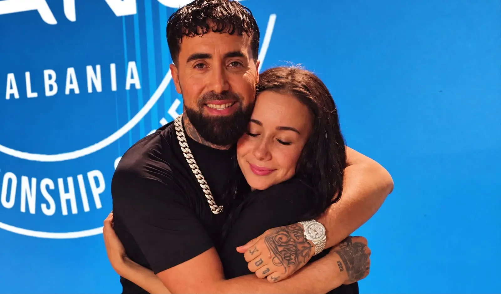 Balerina Klei Loshi reagon ndaj aludimeve për videon intime: Ja e vërteta e saj!