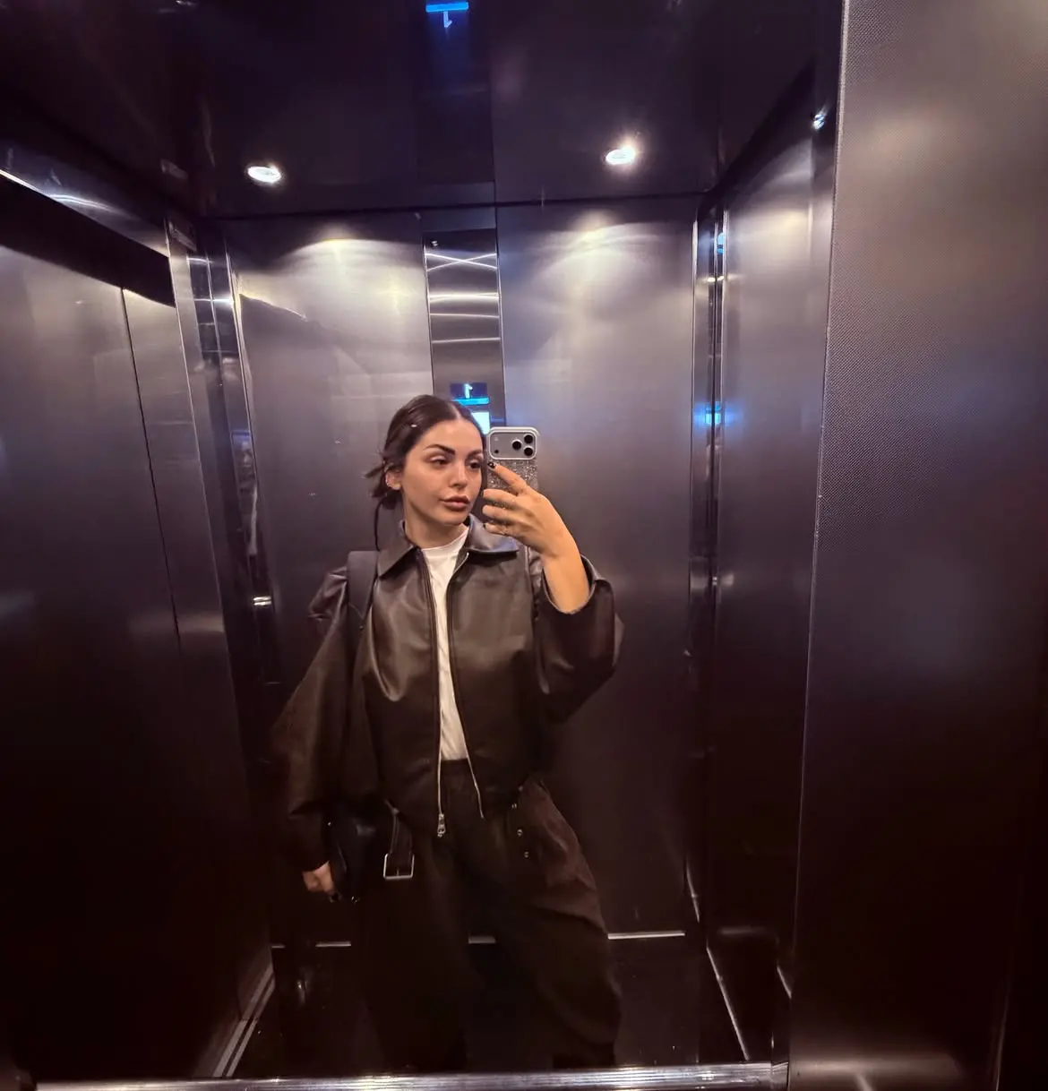 Fifi reagon ndaj aludimeve për videot intime: “Nuk e njoh atë person”