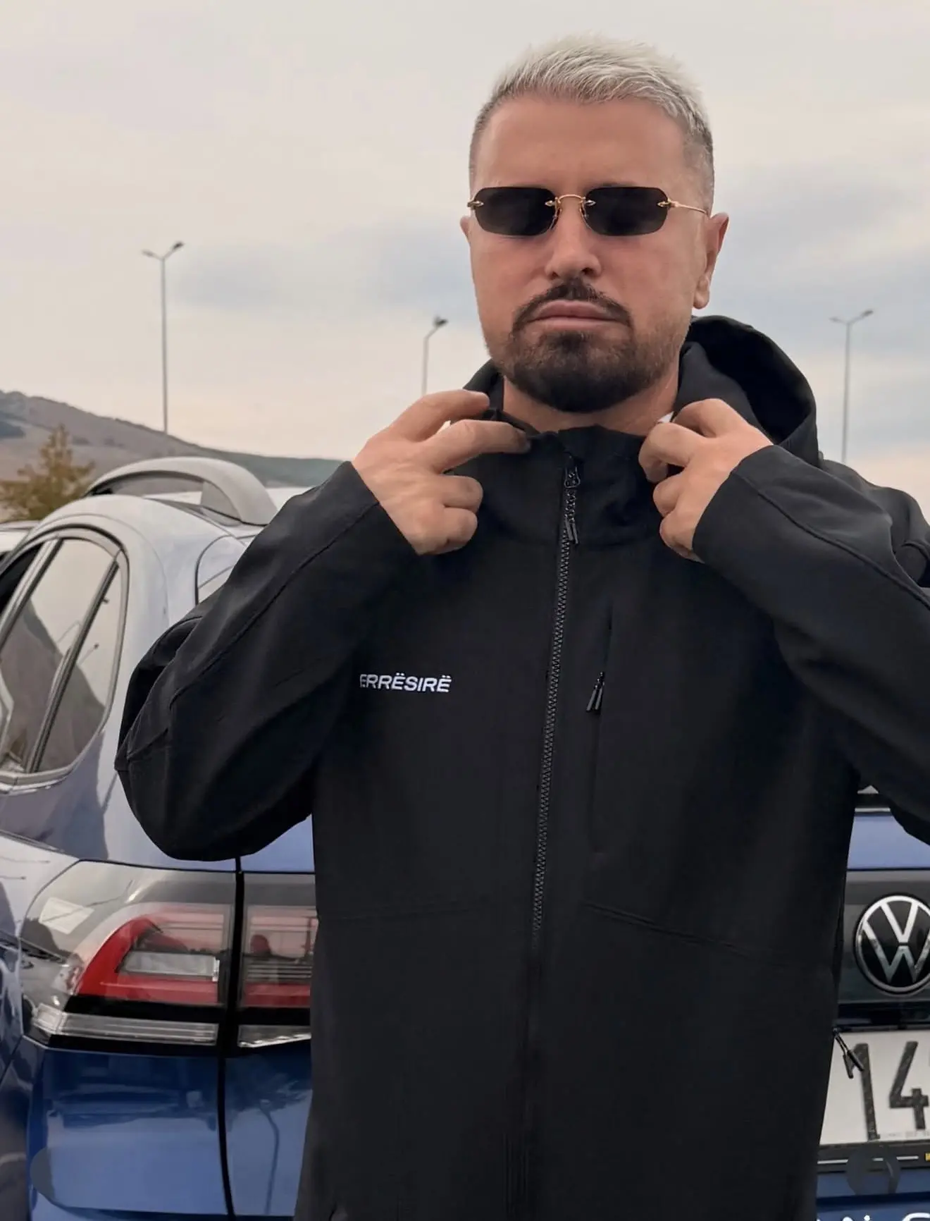 Labinot Rexha thumbon Benitën: Reagimi që shkaktoi polemika