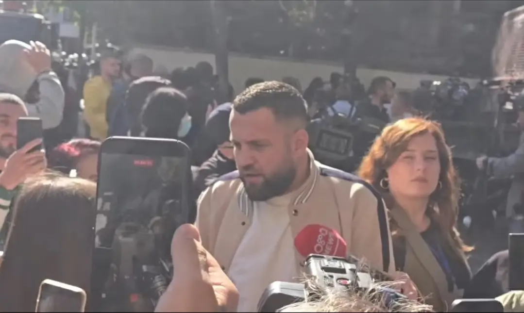 Luizi, Kiara dhe Luna: Një protestë e fortë për të ardhmen e Shqipërisë