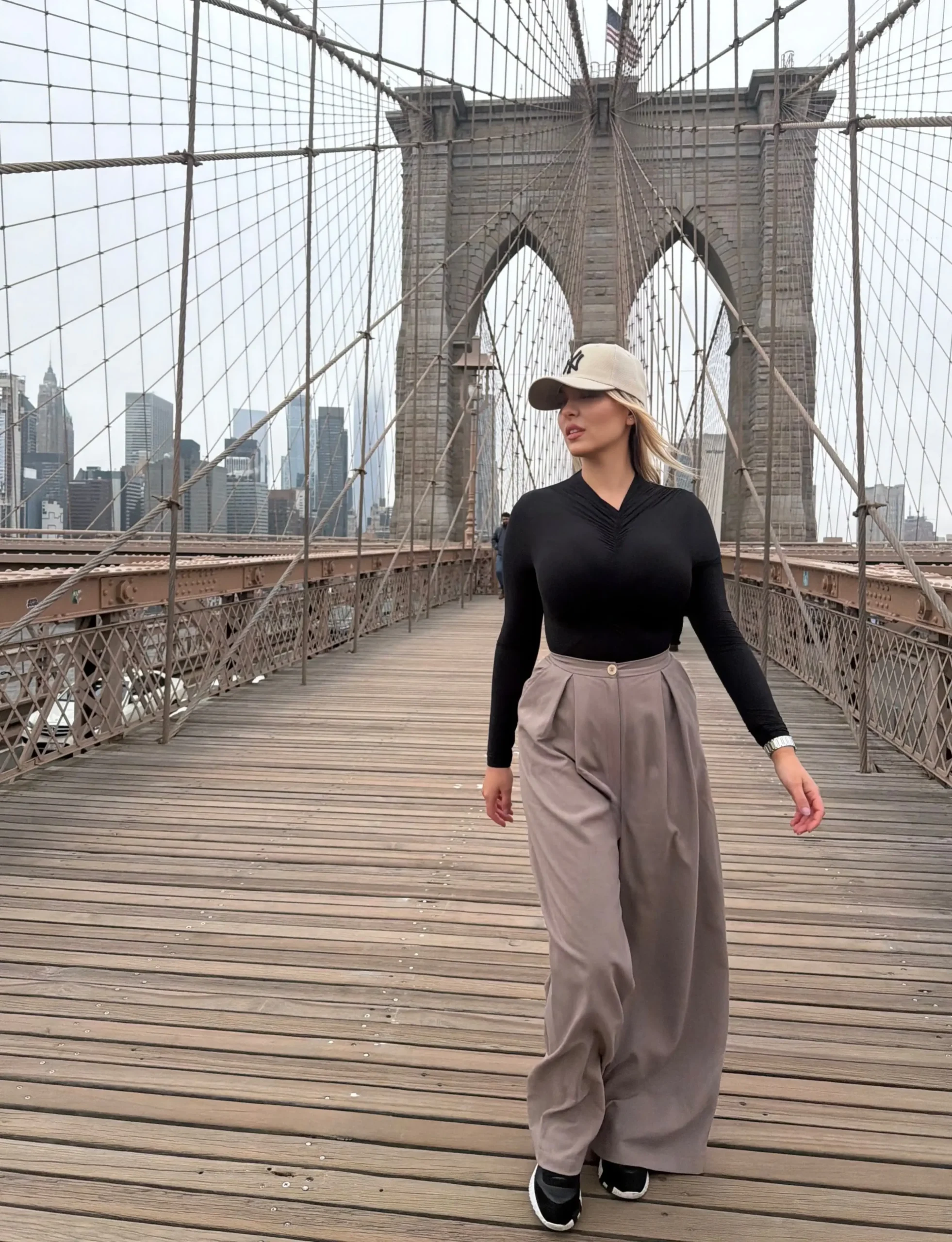 Rike në New York: Stil dhe ëndrra në Urën e Brooklyn-it