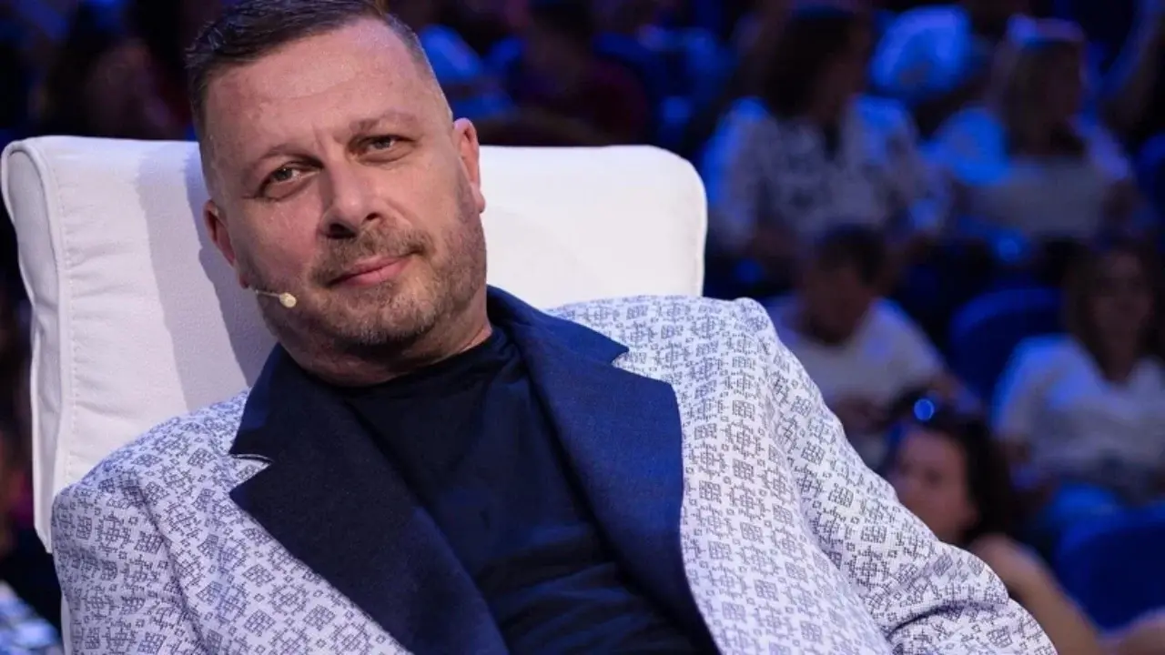 Tronditja e kompozitorit Adrian Hila pas hakerimit të videos intime